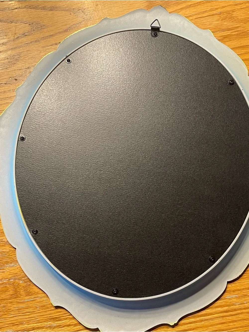 Decorative Vintage-Style Round Wall Mirror in Turquoise 🌼